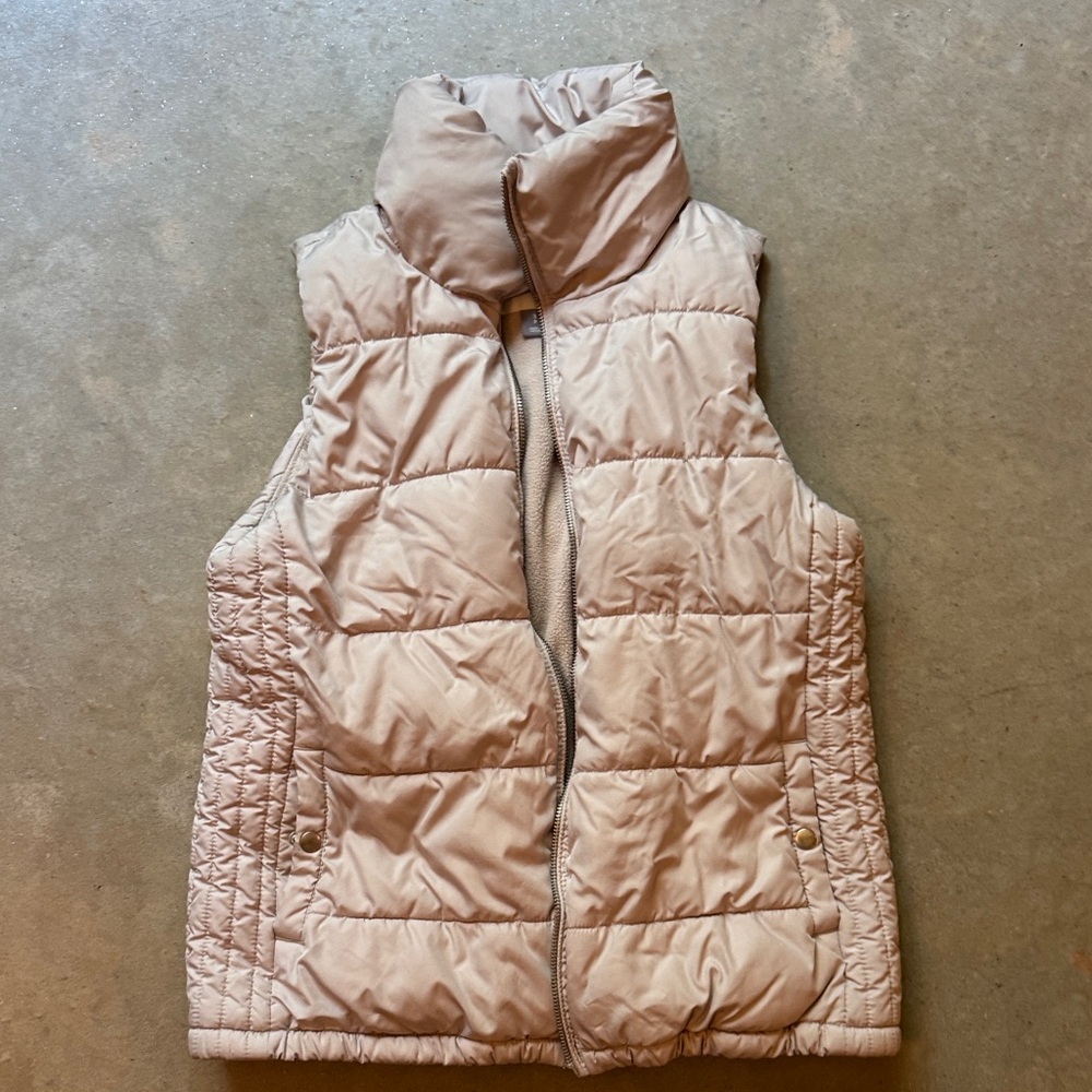 Old Navy Cream Fleece Jacket